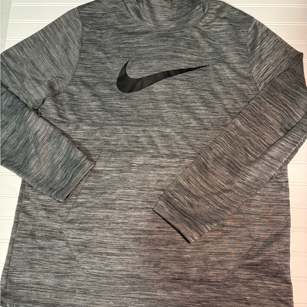 Nike Heathered Gray Long Sleeve hoodie